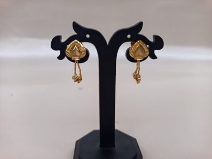 Gold plated stud earring