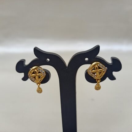 Gold plated earring